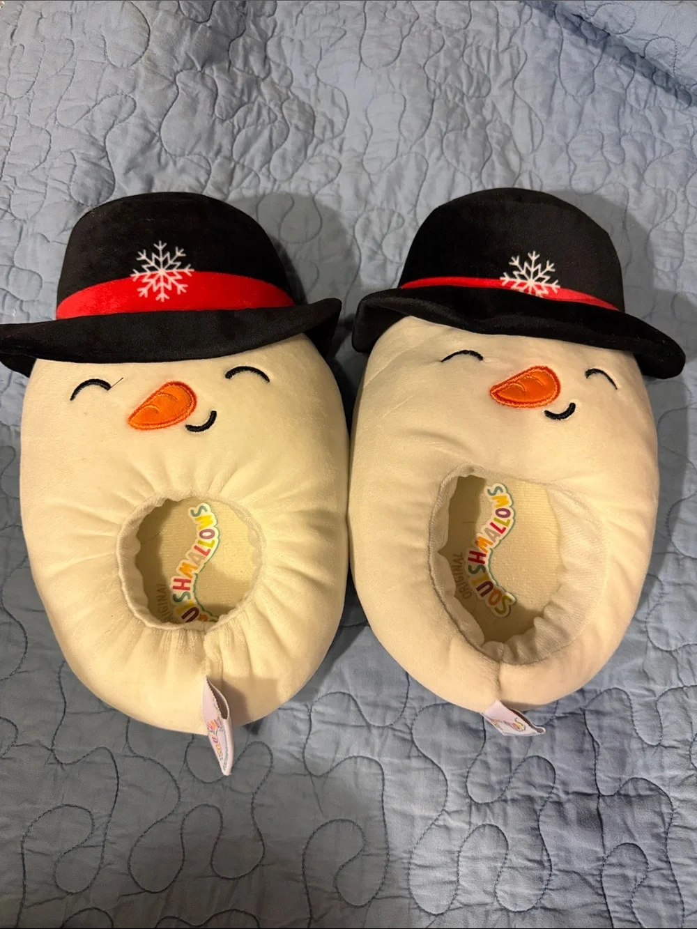 Squishmellow Slippers Size 2/3 snowman